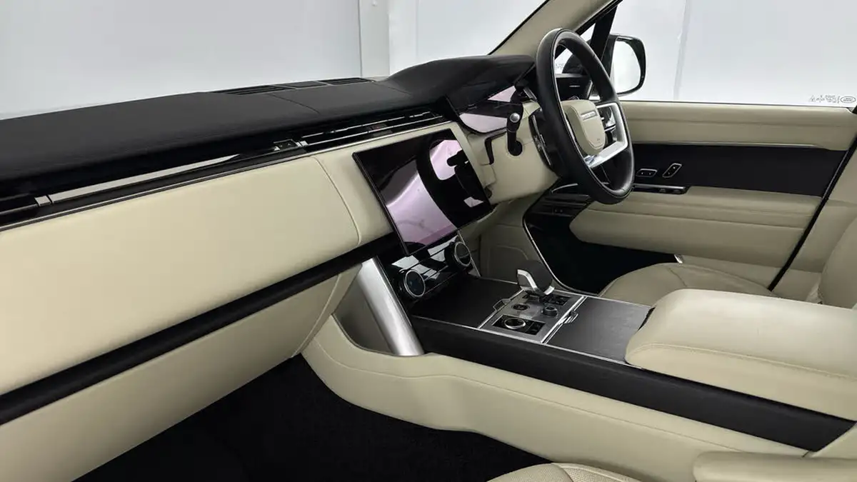 2022-land-rover-range-rover-30-p440e-se-big-8