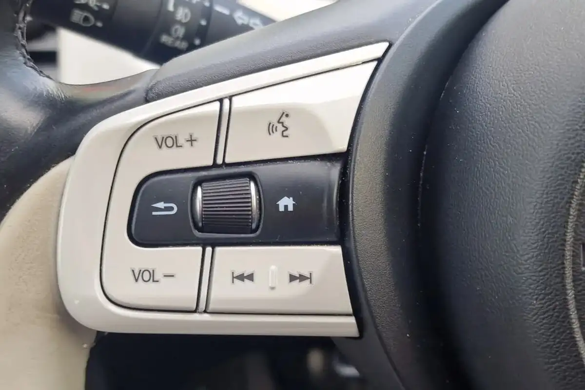 2021-honda-jazz-15-i-mmd-ex-107ps-big-12