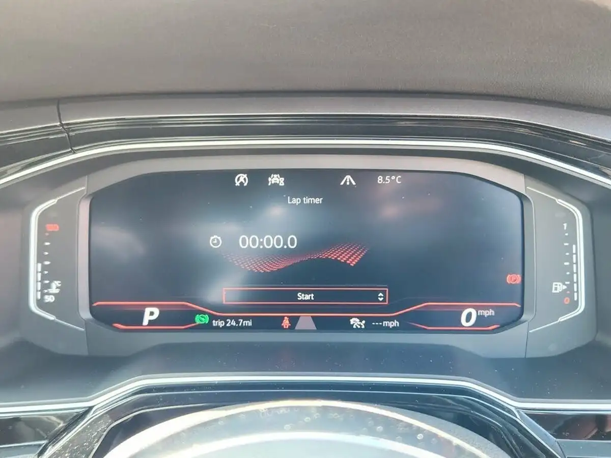 2019-volkswagen-polo-20-tsi-gti-big-3
