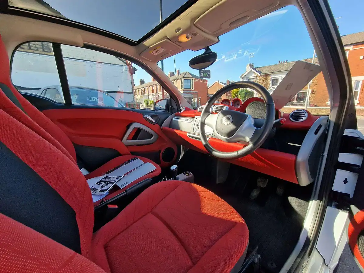 2014-smart-fortwo-10-passion-71bhp-coupe-big-10