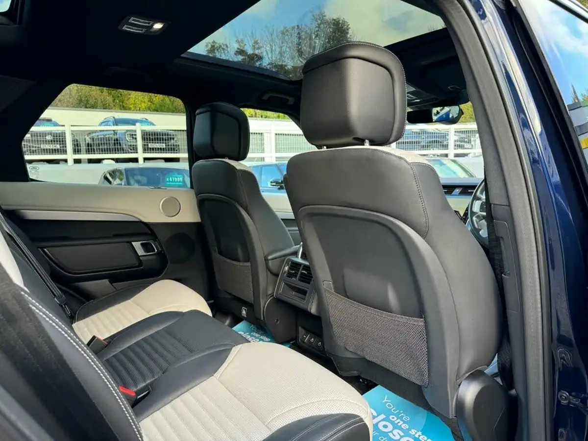 2022-land-rover-discovery-30-d300-r-dynamic-se-big-29