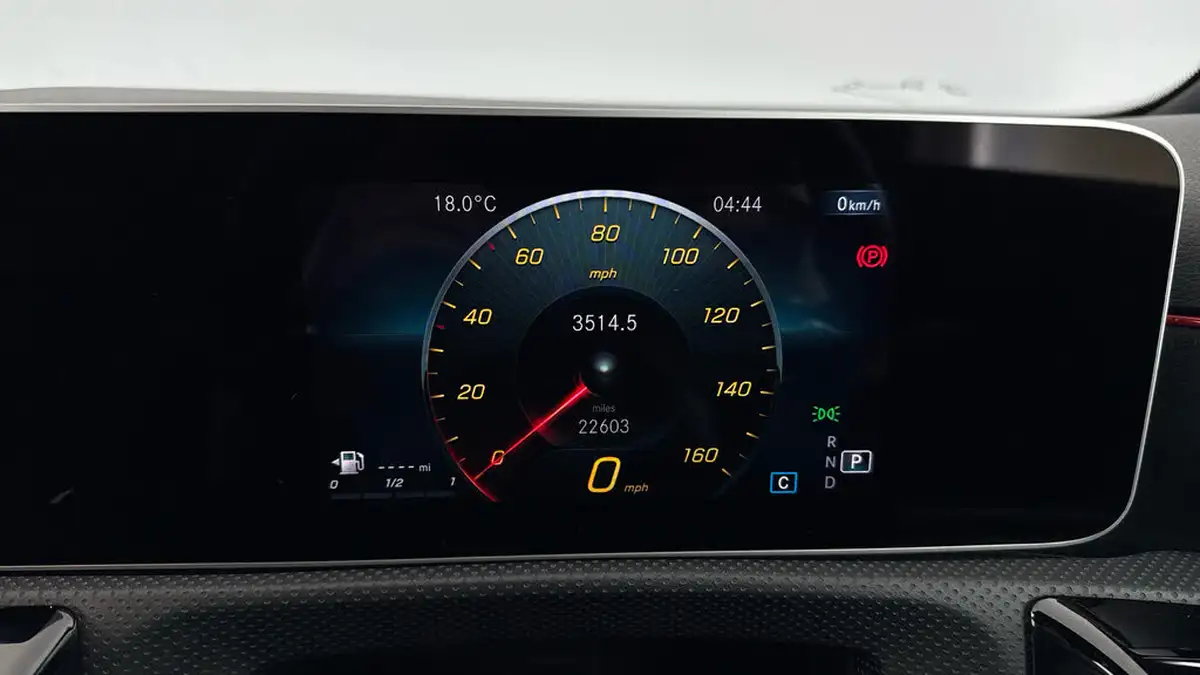 2019-mercedes-benz-a-class-13-a180-amg-line-executive-hatchback-5d-7g-dct-big-12