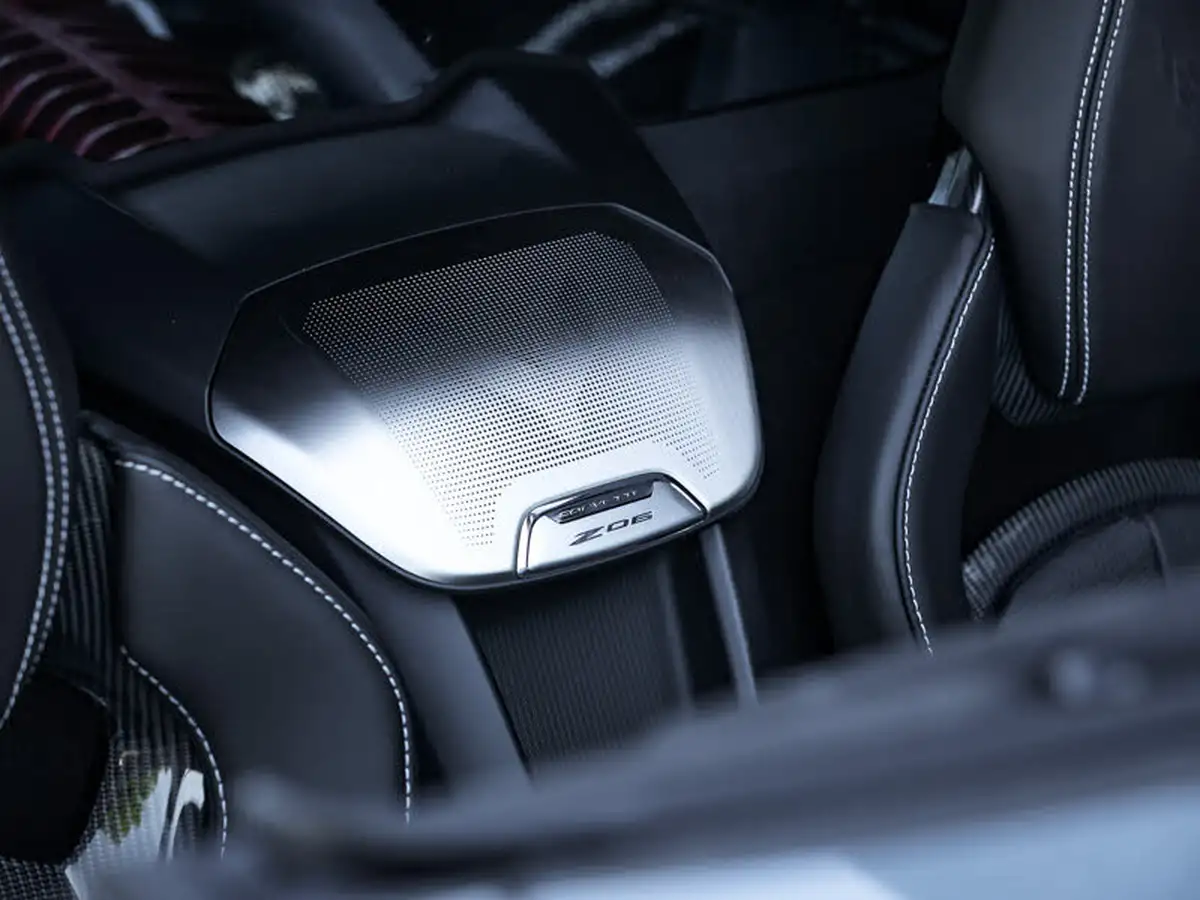 2024-chevrolet-corvette-big-9