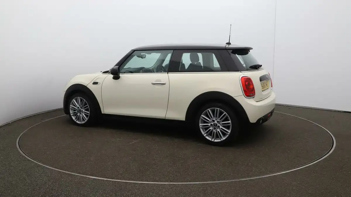 2018-mini-cooper-15-cooper-series-ii-ss-hatchback-3d-big-43