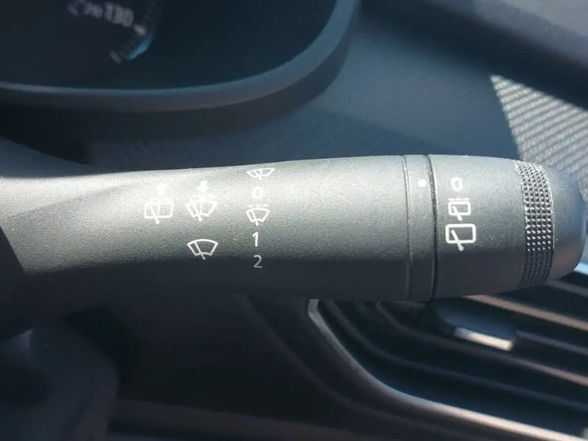 2021-dacia-sandero-10-sce-essential-big-11
