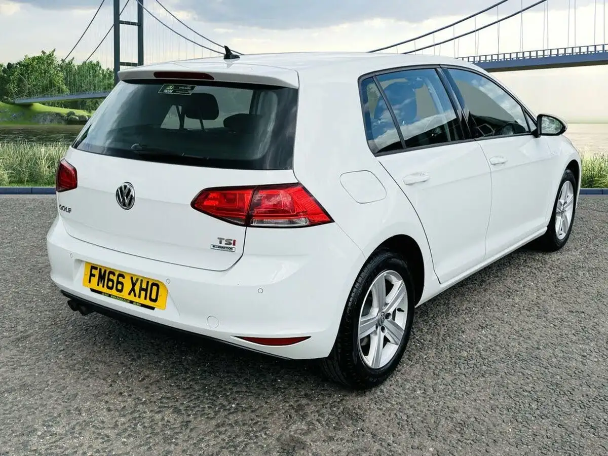 2017-volkswagen-golf-14-tsi-match-edition-hatchback-5d-big-2