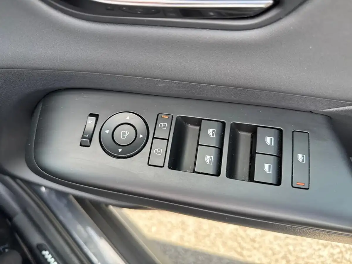 2024-hyundai-kona-10-t-gdi-n-line-s-120ps-big-27