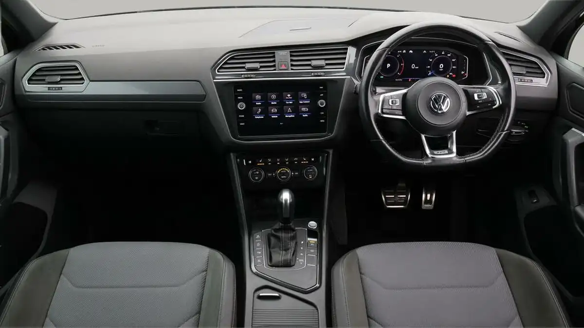 2020-volkswagen-tiguan-20tdi-r-line-tech-150ps-dsg-big-13