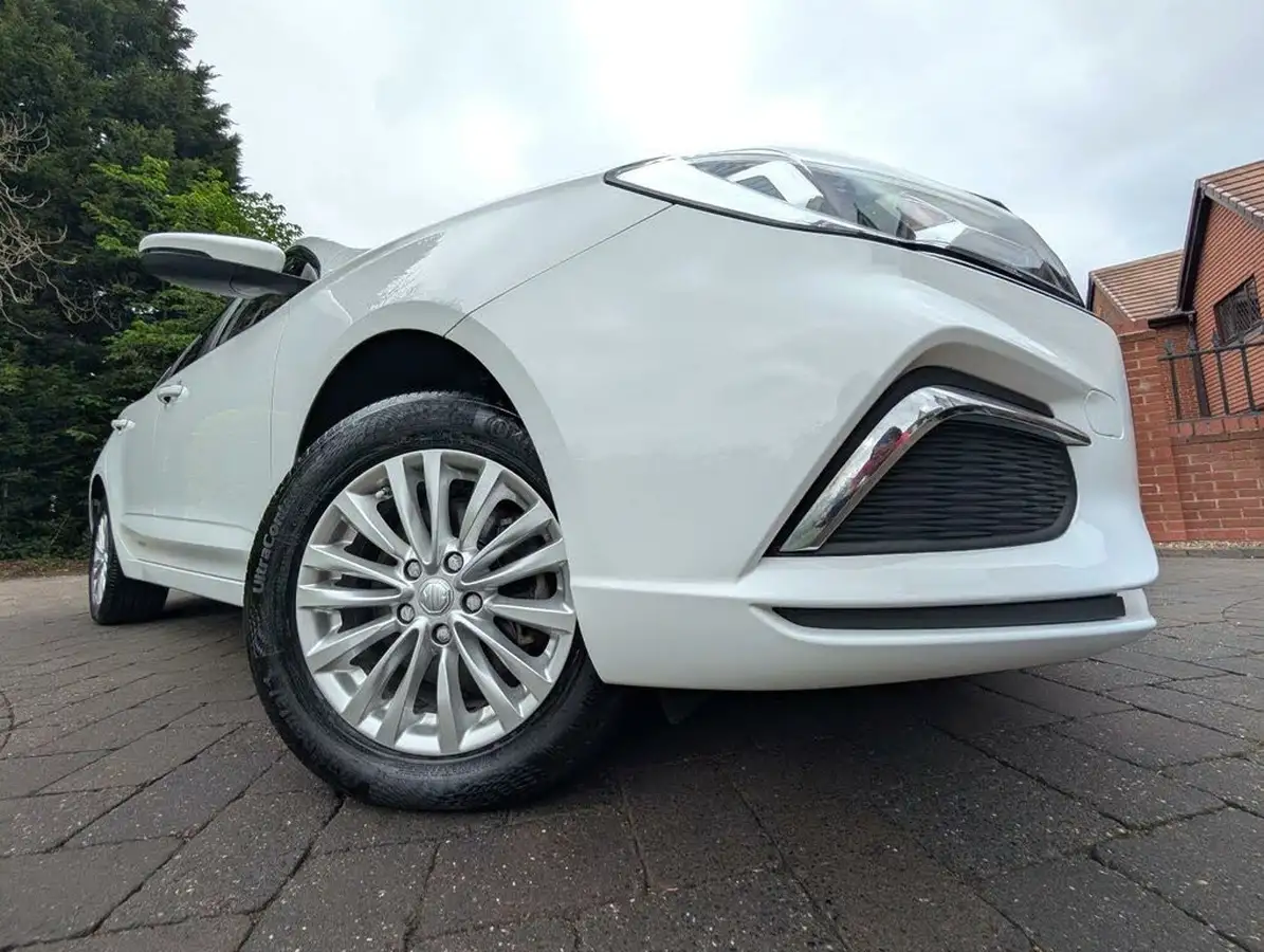 2021-mg-mg5-e-exclusive-ev-big-4