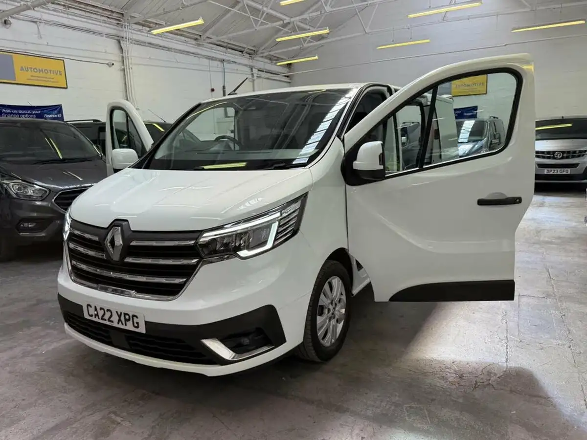 2022-renault-trafic-20dci-sl28-130-sport-big-62