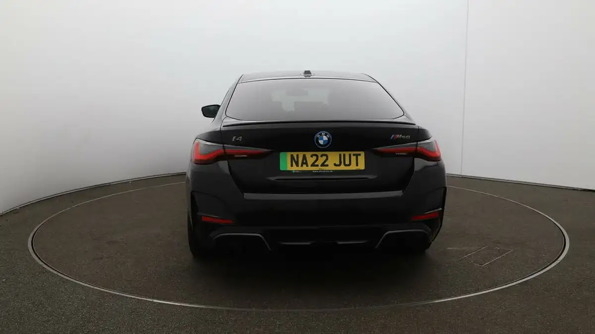 2022-bmw-i4-e-m50-big-59