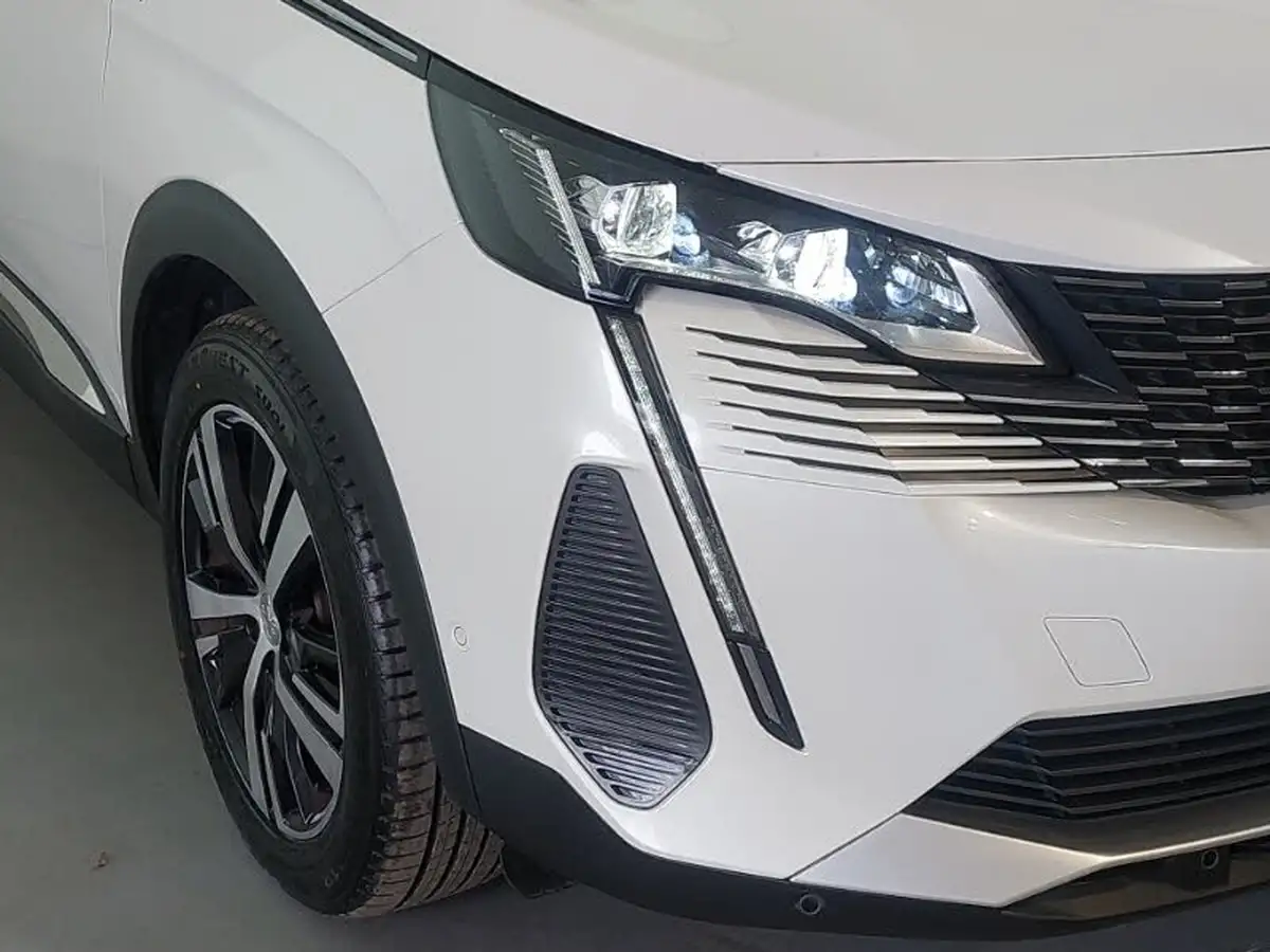 2022-peugeot-5008-suv-12-puretech-gt-big-8