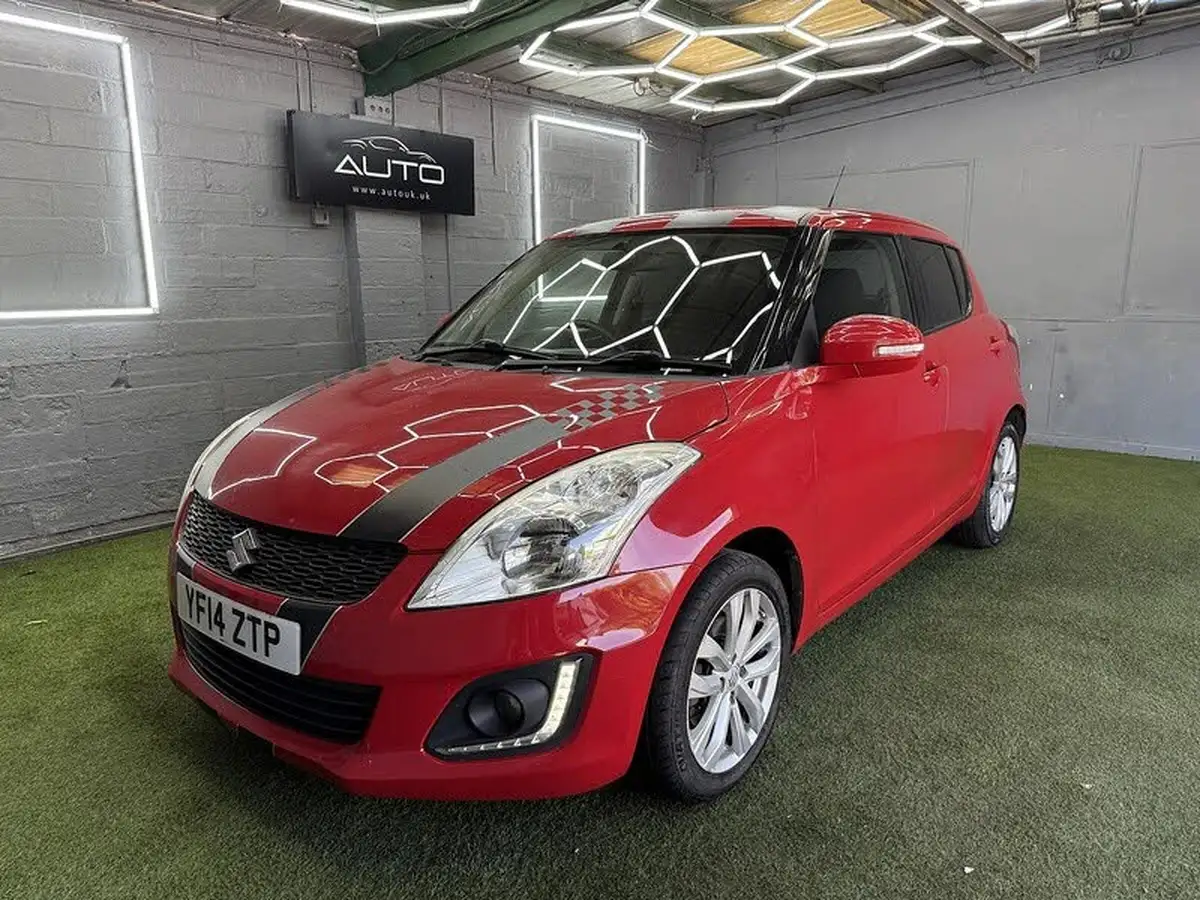 2014-suzuki-swift-12-sz4-94ps-nav-5d-big-0