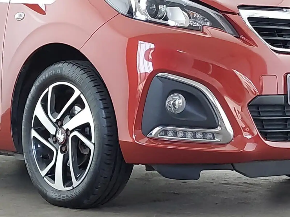 2019-peugeot-108-10-collection-ss-hatchback-big-8