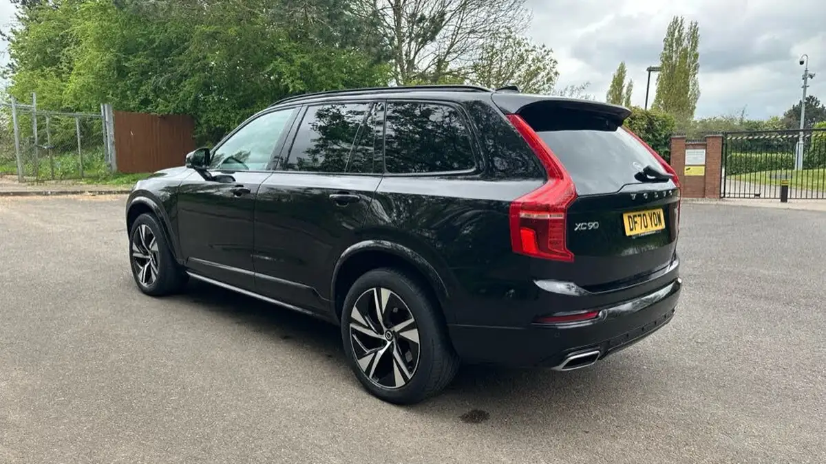 2021-volvo-xc90-20td-b5-r-design-big-19