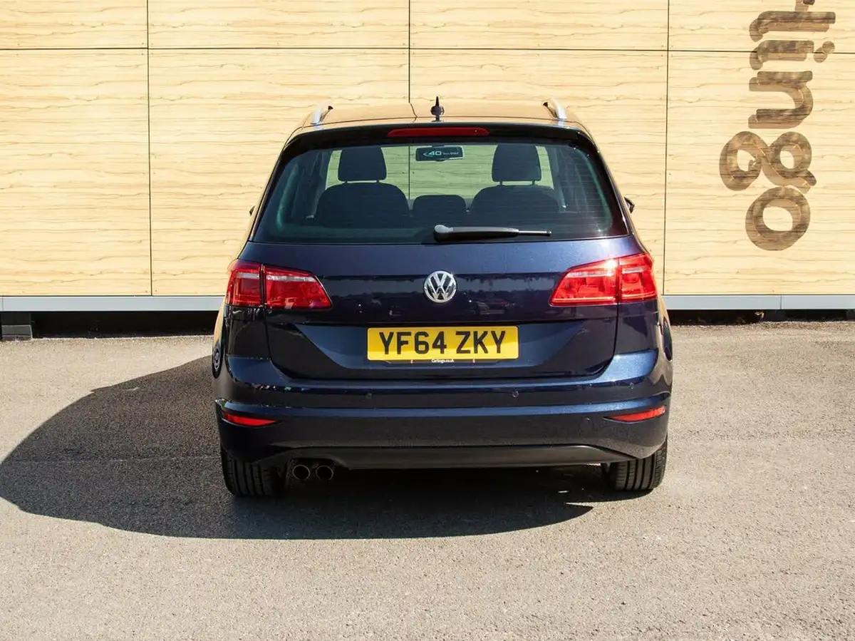 2014-volkswagen-golf-sv-20tdi-gt-big-5