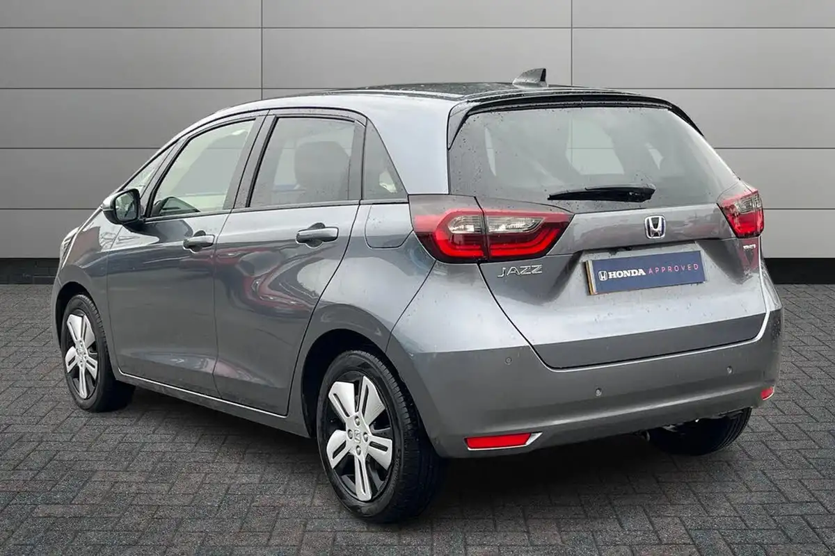 2022-honda-jazz-15-i-mmd-ex-107ps-big-2