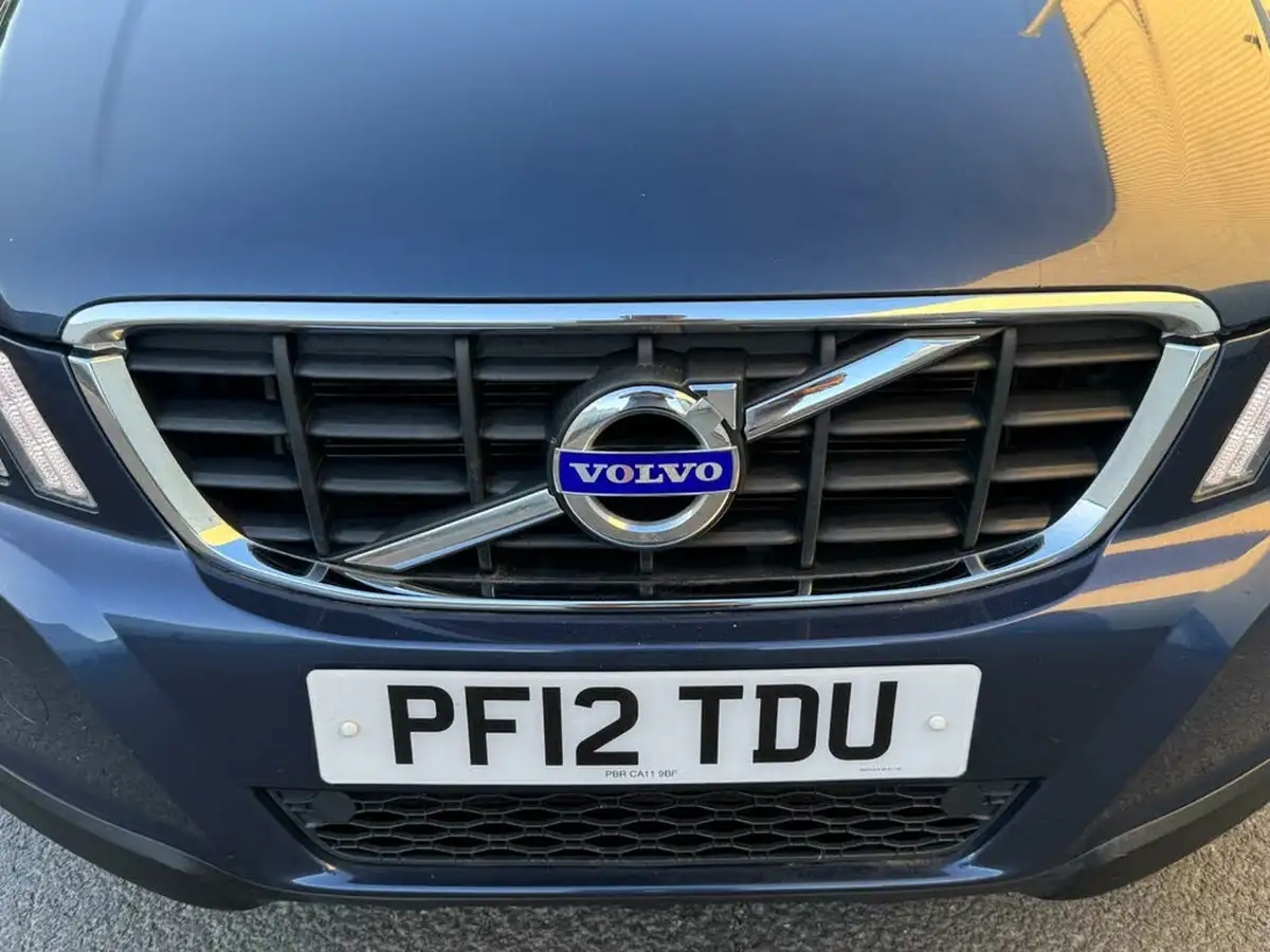2012-volvo-xc60-24td-d3-se-lux-geartronic-big-15