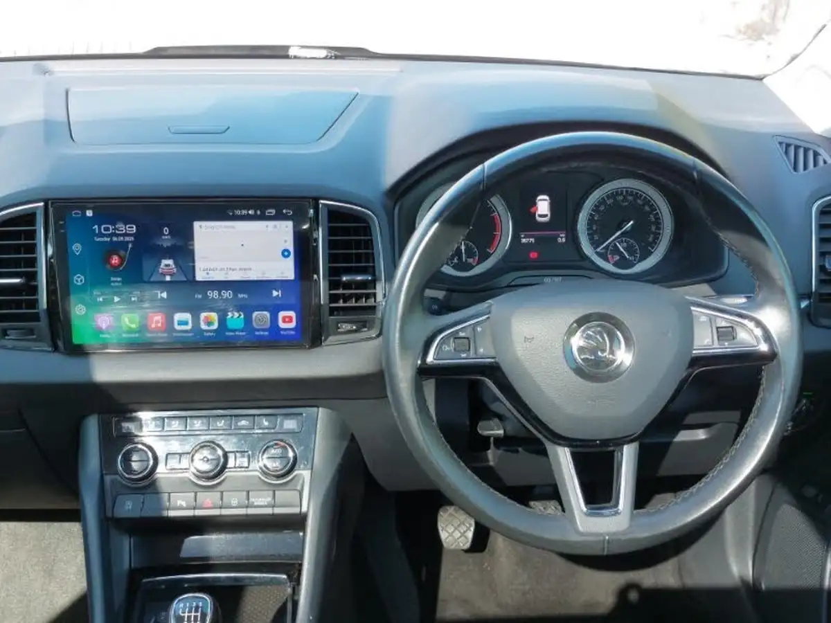 2018-skoda-karoq-15-tsi-edition-ss-big-6