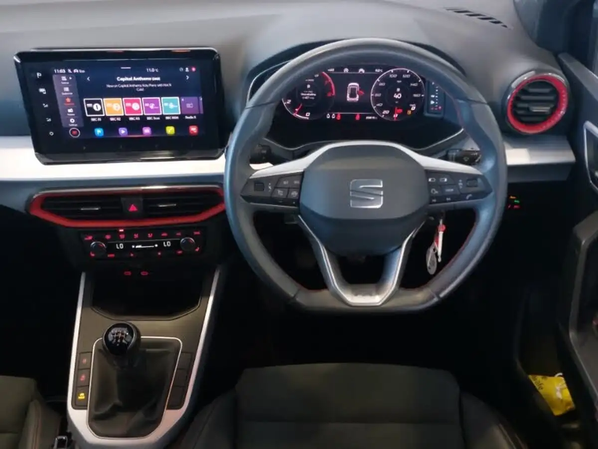 2022-seat-arona-10-tsi-fr-sport-big-4