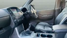 2012-nissan-navara-25td-tekna-eu-v-small-21