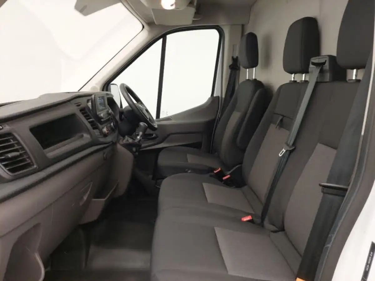 2021-ford-transit-20tdci-290-l2h2-leader-130pseu6dt-big-4