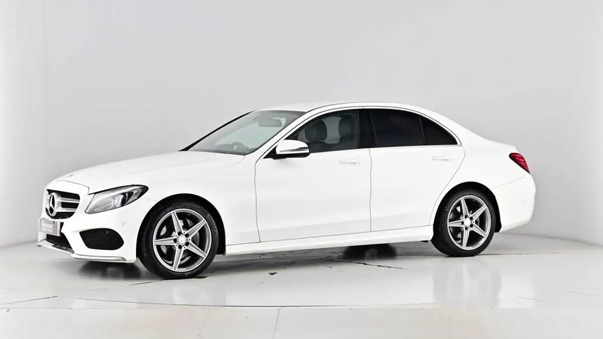2016-mercedes-benz-c-class-21d-c220d-amg-line-170ps-ss-saloon-4d-auto-big-56