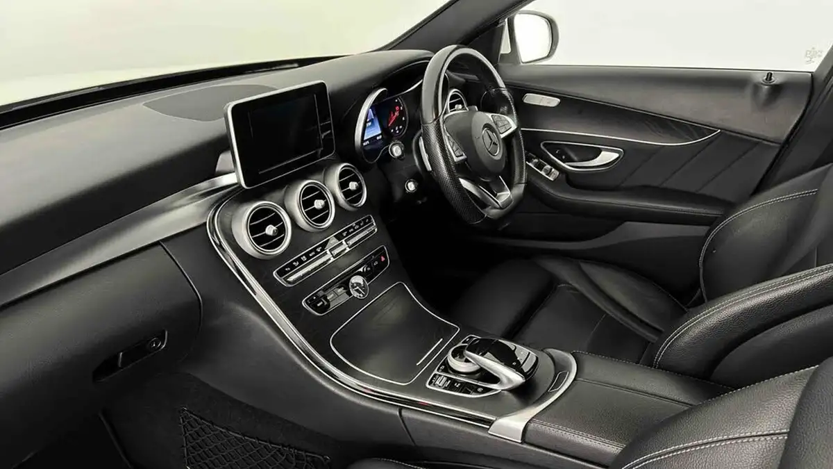 2016-mercedes-benz-c-class-21d-c220d-amg-line-170ps-ss-saloon-4d-auto-big-8