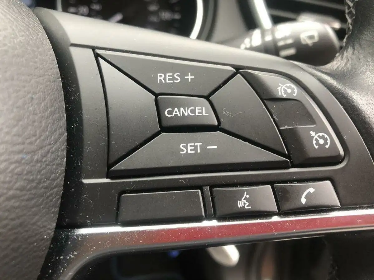 2020-nissan-qashqai-15dci-acenta-premium-17in-alloys-dct-big-14
