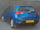2013-toyota-auris-16-icon-hatchback-small-1
