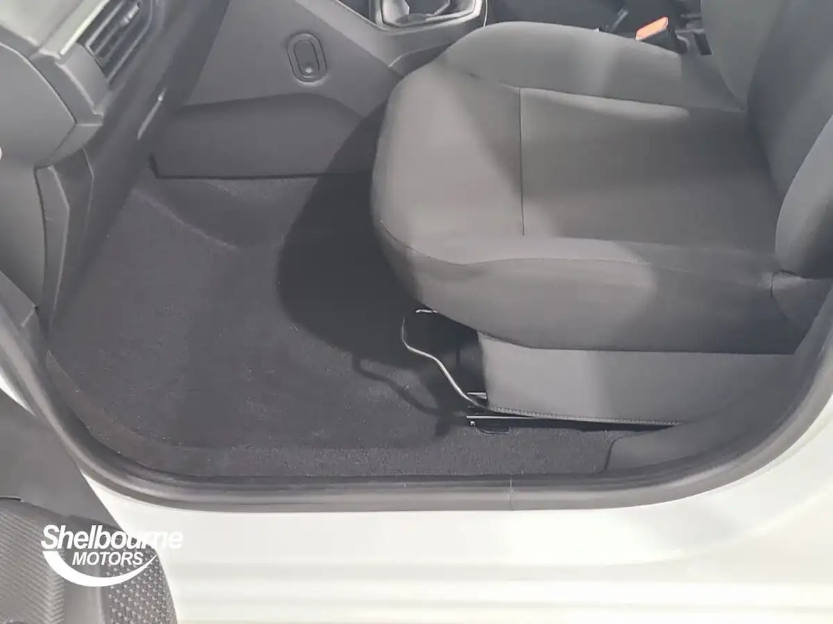 2021-dacia-sandero-10-tce-essential-90bhp-big-9