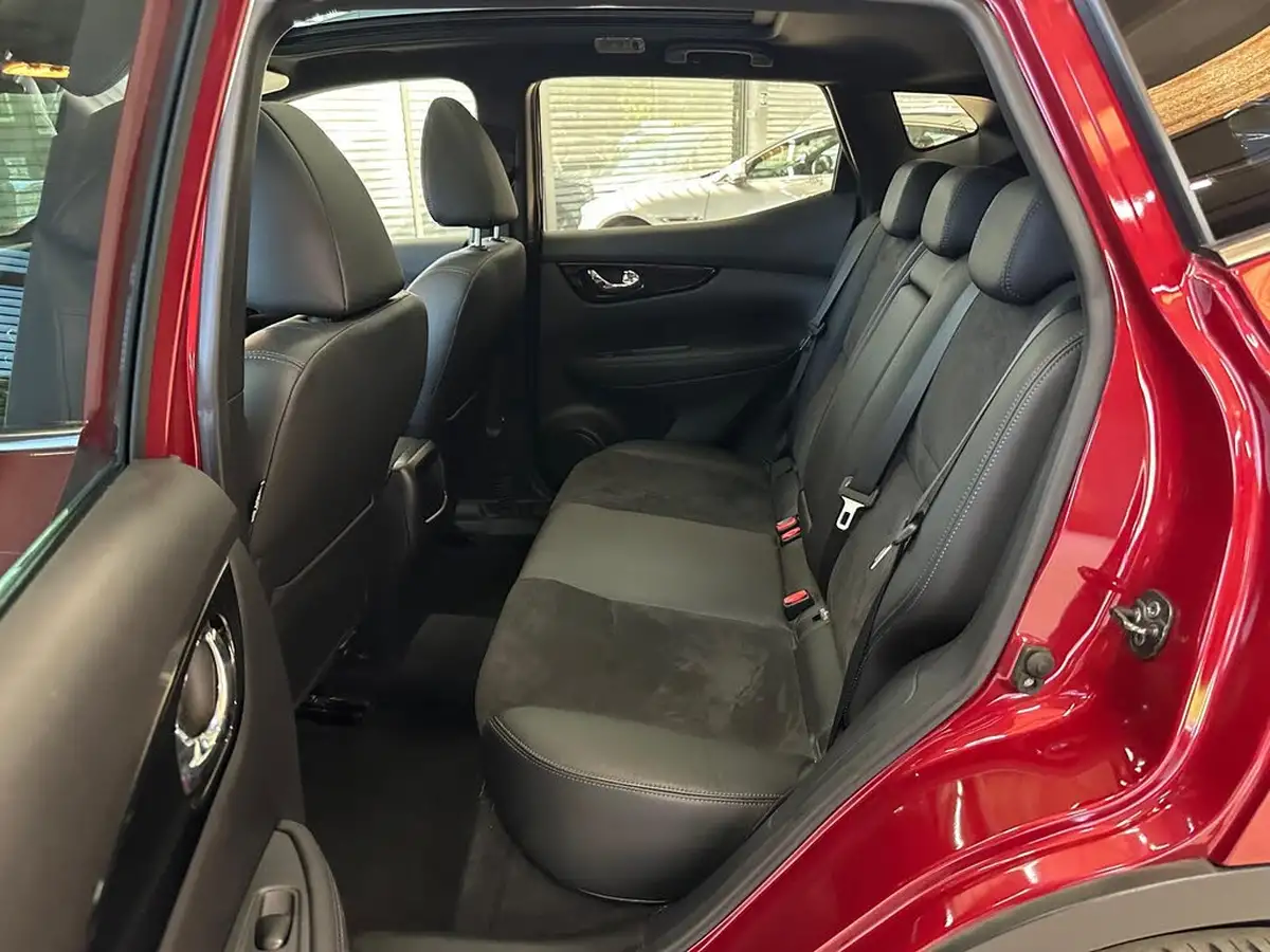 2017-nissan-qashqai-12-dig-t-n-vision-18in-big-24