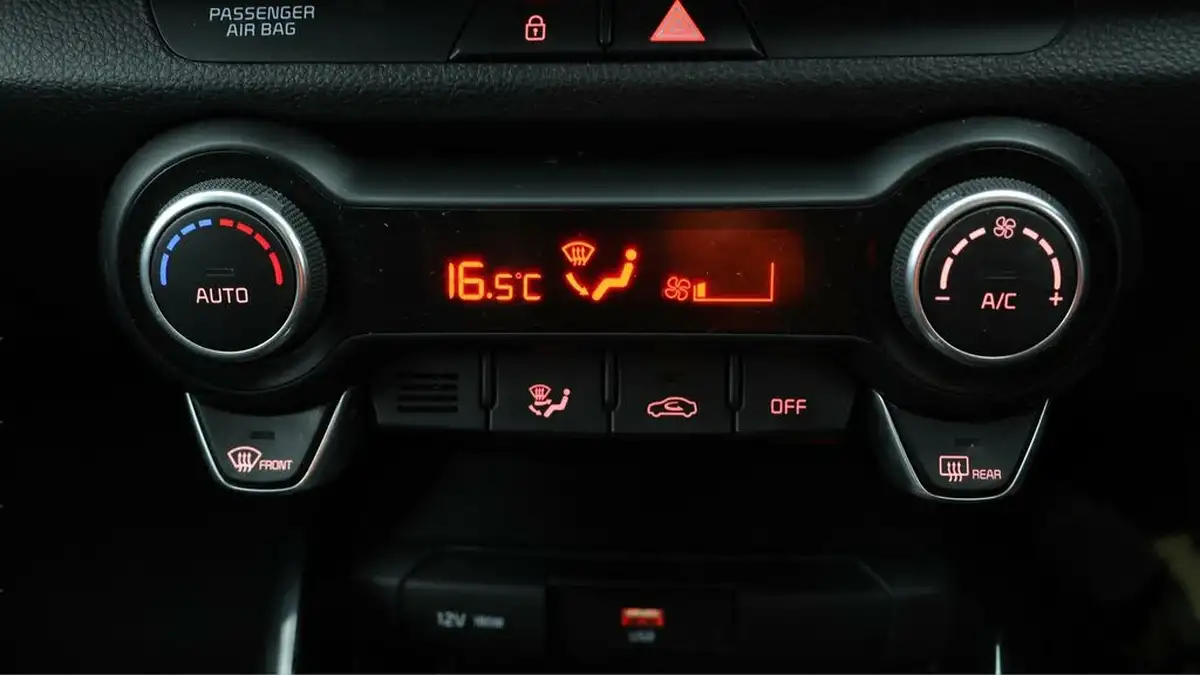 2022-kia-rio-10-t-gdi-3-big-11