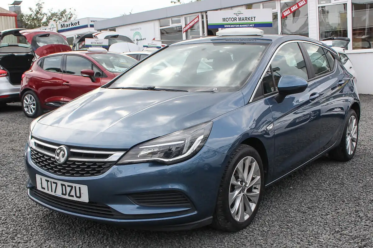 2017-vauxhall-astra-14i-16v-turbo-energy-big-5