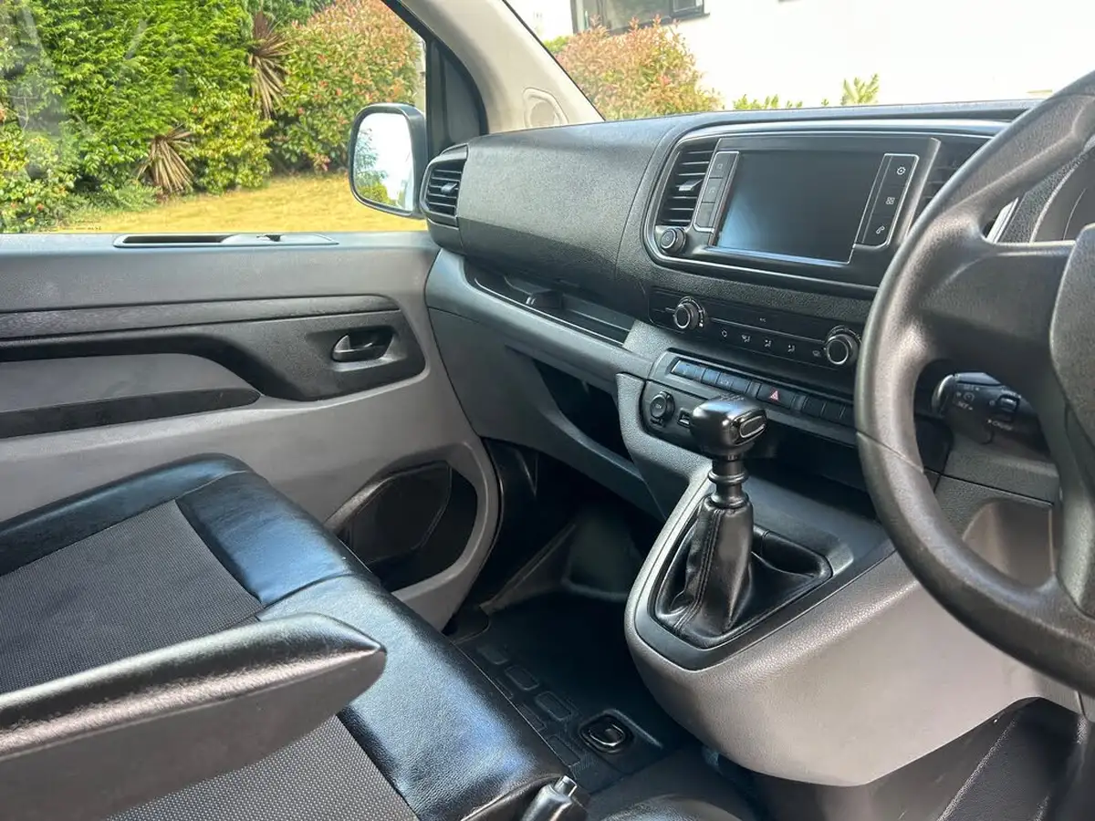 2020-citroen-dispatch-15bluehdi-enterprise-xl-1000-100pseu6dt-e-big-12