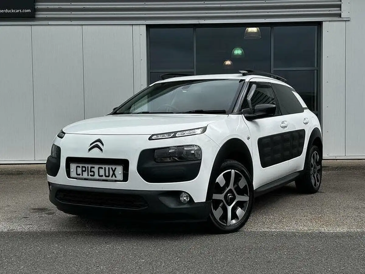 2015-citroen-c4-cactus-16bluehdi-flair-big-2