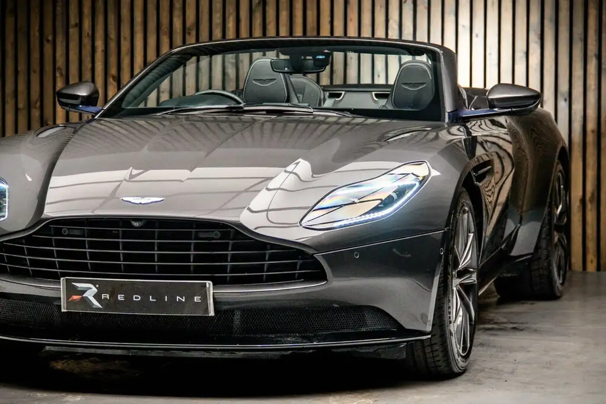 2020-aston-martin-db11-40-v8-503bhp-big-12
