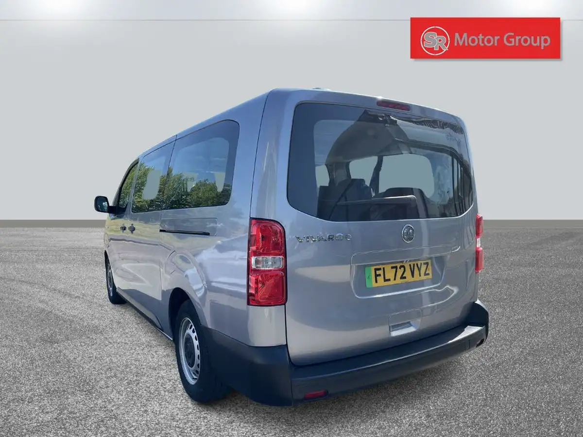 2022-vauxhall-vivaro-life-e-combi-l-9-seat-big-12