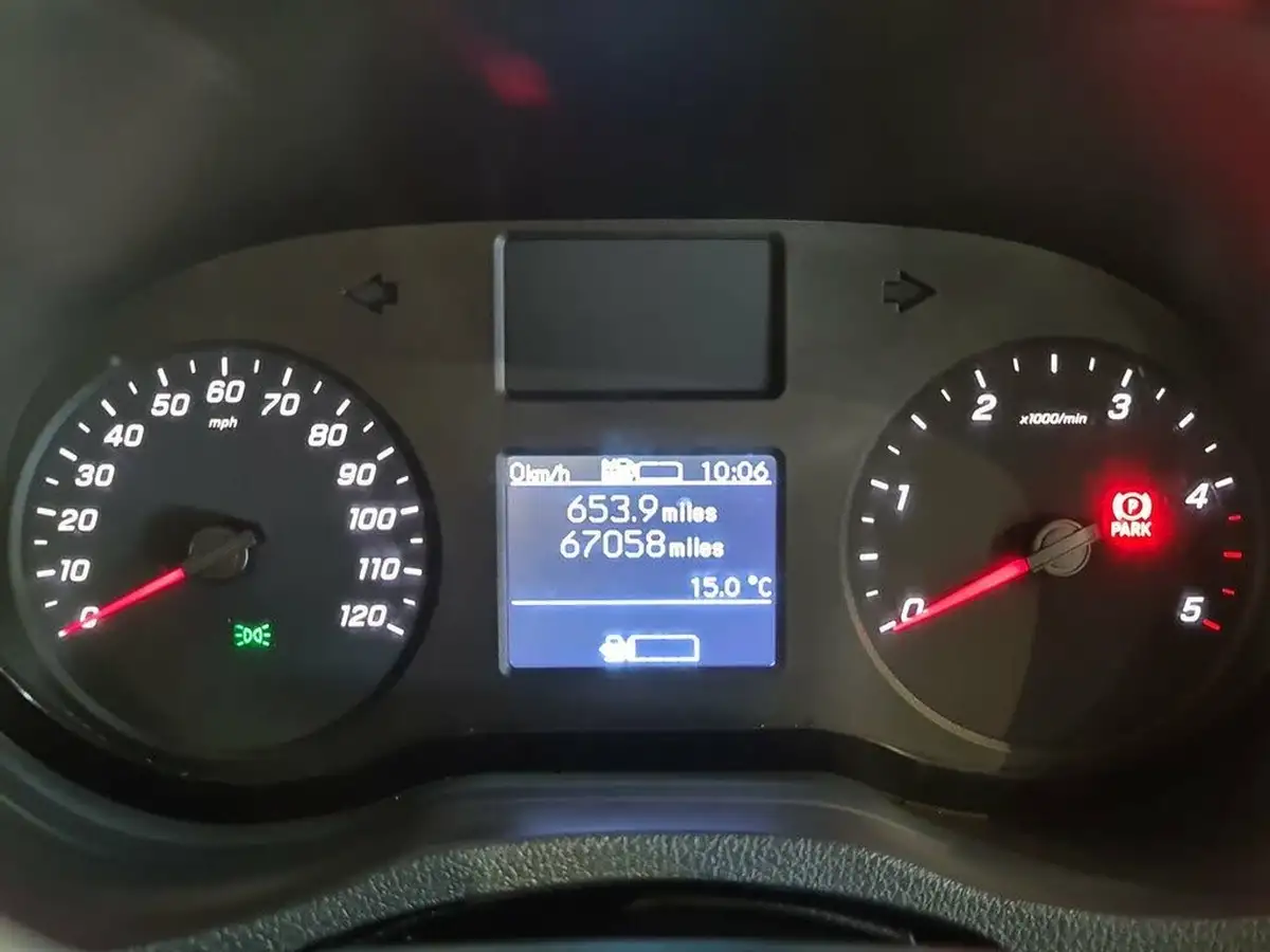 2022-mercedes-benz-sprinter-20cdi-315-l2h1-progressive-150pseu6dt-chassis-cab-rwd-big-30