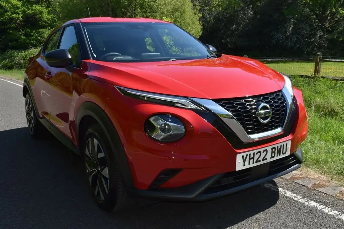 2022-nissan-juke-10-dig-t-acenta-big-0