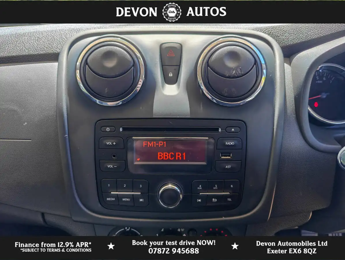 2016-dacia-sandero-12-ambiance-big-27