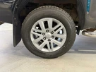 2018-toyota-hi-lux-24d-4d-invincible-at35-32t-auto-small-36