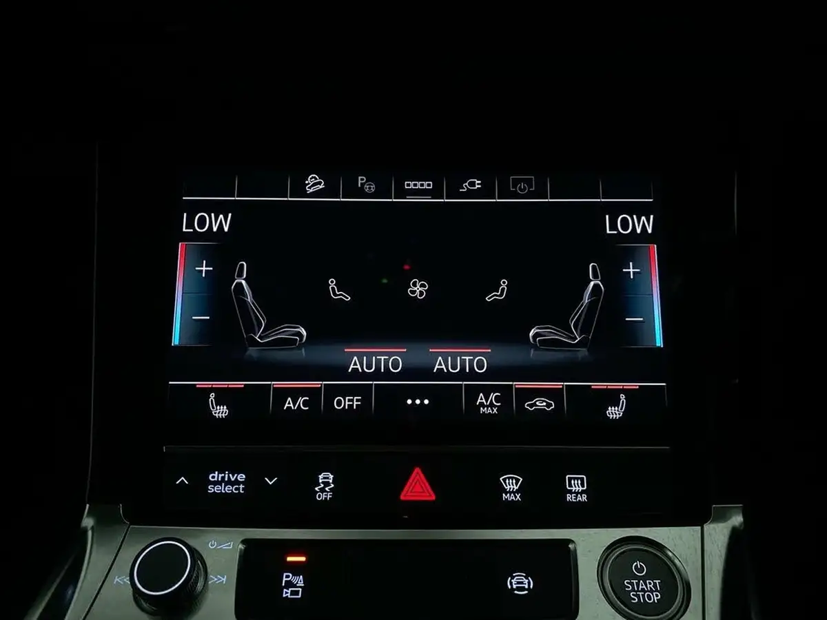 2022-audi-e-tron-55e-technik-station-wagon-big-24