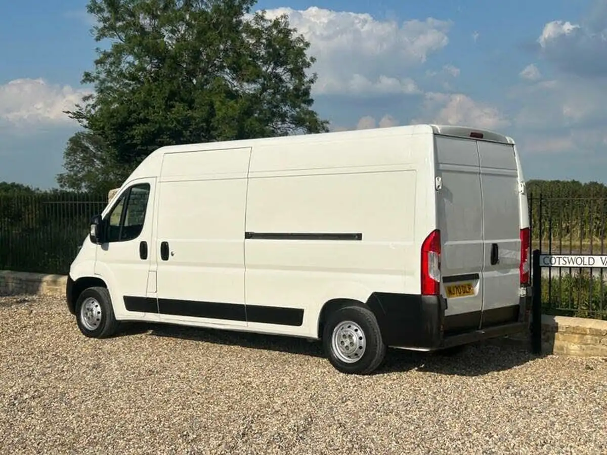 2020-citroen-relay-22bluehdi-35-l3h2-enterprise-panel-big-11