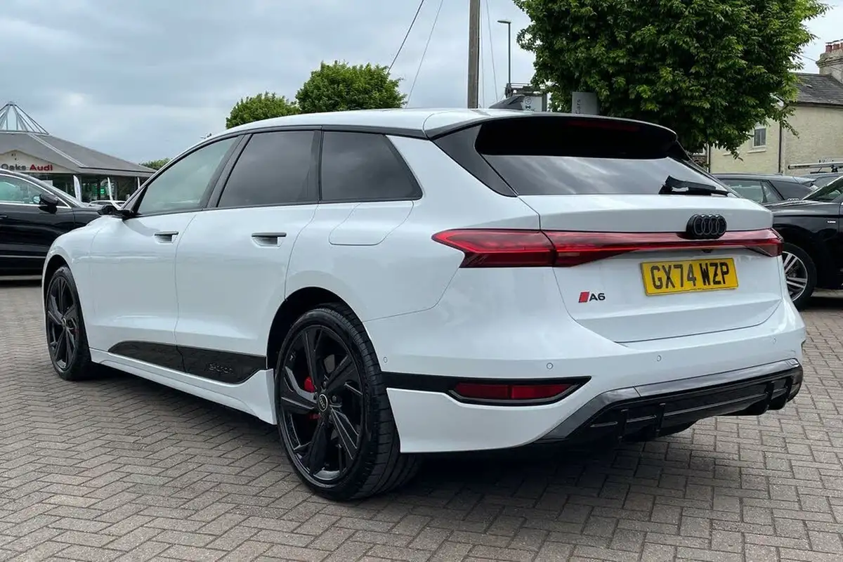 2025-audi-a6-e-tron-e-launch-edition-big-5
