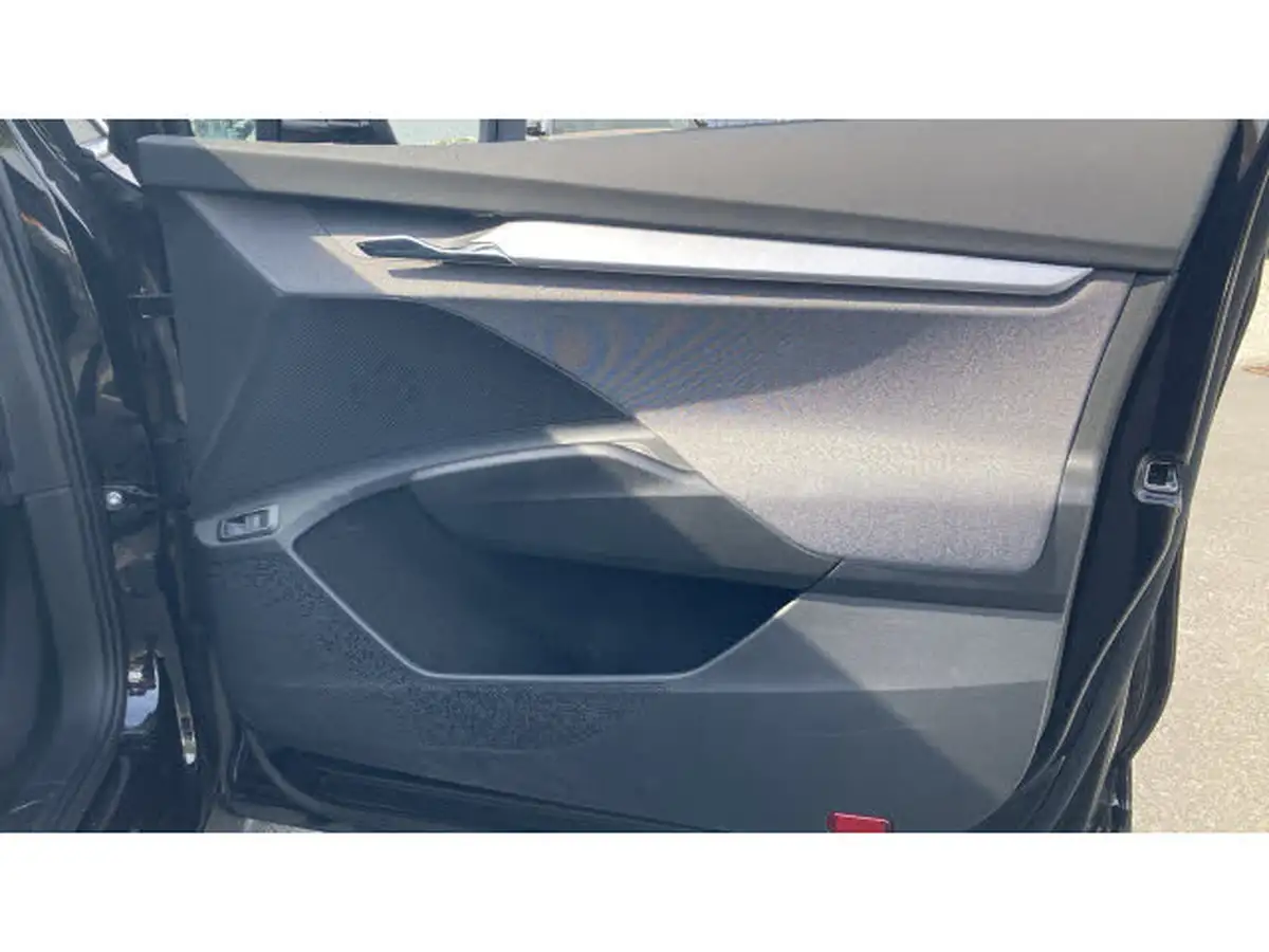 2025-skoda-enyaq-e-85-edition-82-kwh-station-wagon-big-18