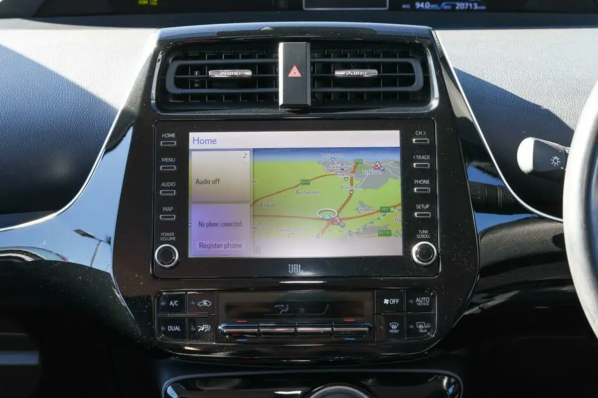 2021-toyota-prius-18-vvt-i-excel-plug-in-e-cvt-big-6