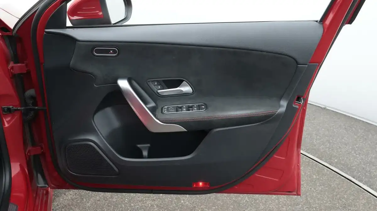 2020-mercedes-benz-a-class-13-a200-amg-line-executive-hatchback-5d-7g-dct-big-15