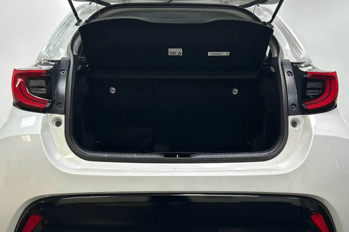 2022-mazda-mazda2-15-agile-big-15