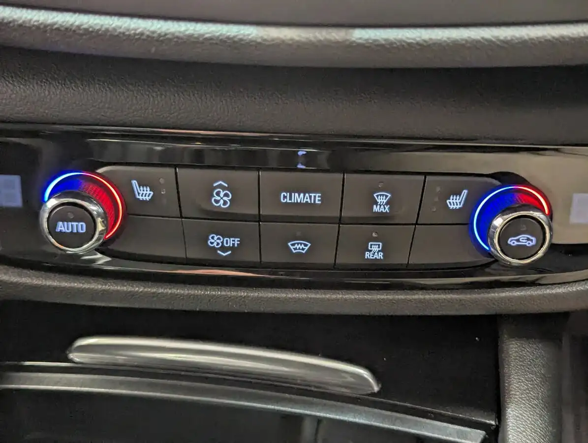 2019-vauxhall-insignia-grand-sport-15-turbo-tech-line-nav-auto-big-28